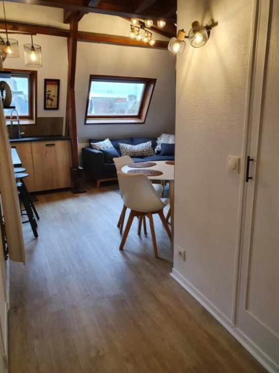 Bel Appartement Ensoleille En Ville Pont-l'Eveque (Calvados) Bagian luar foto
